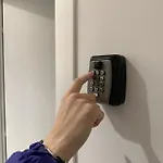 Girooms