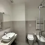 Bed & Breakfast Girooms